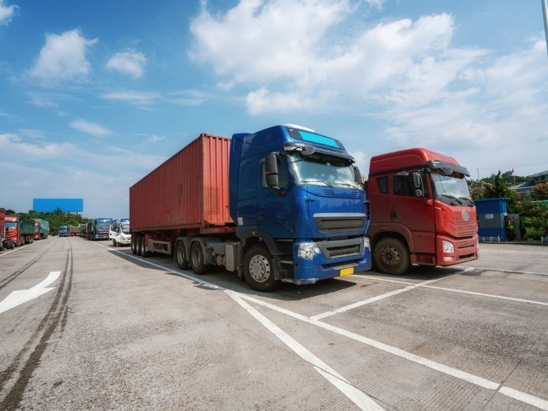 Gestione e trasferimento flotte camper, autobus e camion: la soluzione per chi acquista a distanza